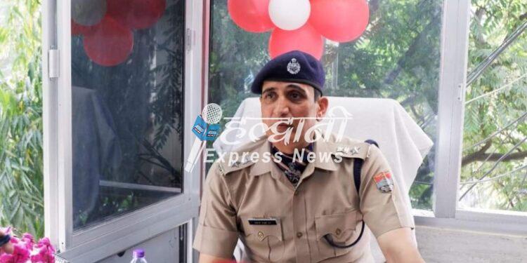 एसएसपी नैनीताल पंकज भट्ट ने दो दरोगाओं के किये तबादले