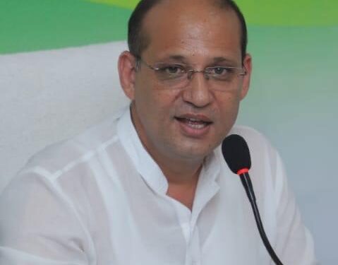 नगर में जलभराव की समस्या से निजात दिलाए सरकार: बल्यूटिया