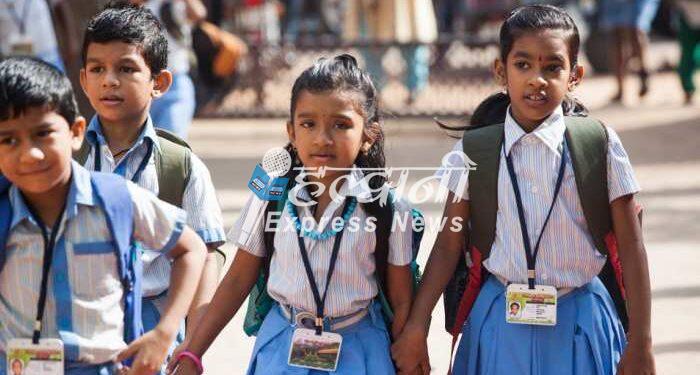 ब्रेकिंग न्यूज़: मौसम विभाग के अलर्ट के बाद डीएम गर्ब्याल ने जनपद के स्कूलों की छुट्टी