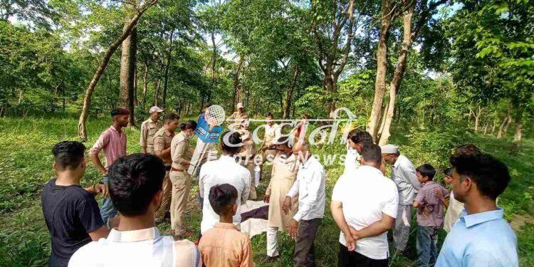 ब्रेकिंग न्यूज़: जानवरों को घास चराने गई युवती ने घने जंगल में लगाई फांसी