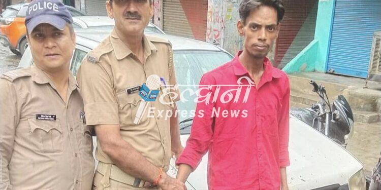 दूसरी कार की चोरी की फिराक में घूम रहा चोर बनभूलपुरा पुलिस की गिरफ्त में