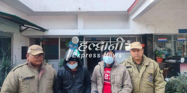 ब्रेकिंग न्यूज़: बनभूलपुरा पुलिस ने स्मैक के साथ पिता-पुत्र को किया गिरफ्तार