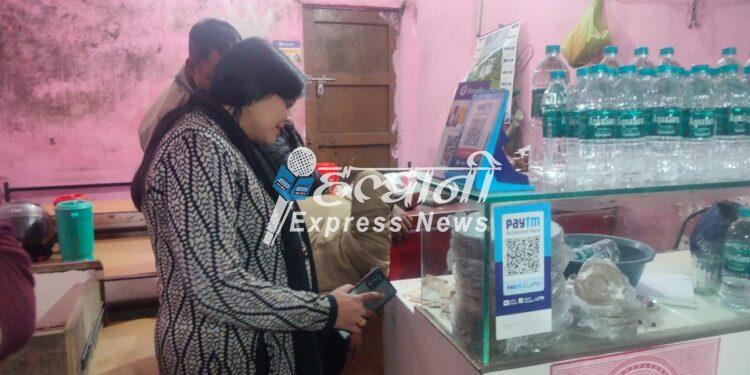 नगर मजिस्ट्रेट ने चलाया चेकिंग अभियान, शराब की बोतले की बरामद
