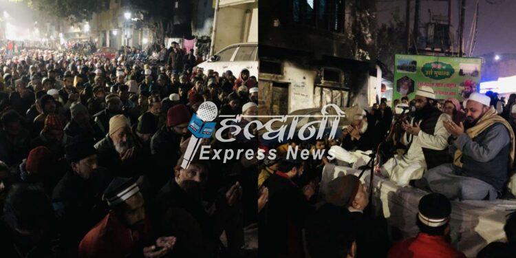 रेलवे प्रकरण: हज़ारों की तादाद में लोगो ने कड़कती ठंड के बीच मांगी दुआ