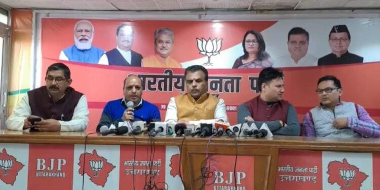 दिल्ली में विरोध, प्रदेश में सीबीआई जांच की मांग, कांग्रेस का दोगलापन: सुरेश जोशी