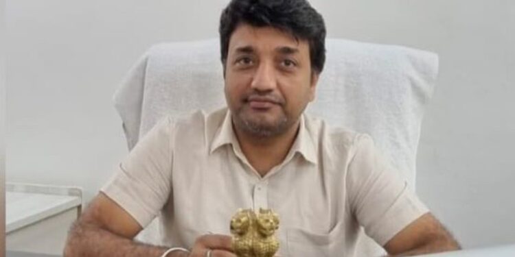 आरटीओ संदीप सैनी ने एआरटीओ कार्यलय में की छापेमारी, मांगा स्पष्टीकरण