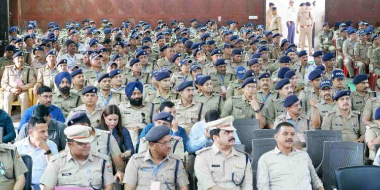 जी-20 सम्मेलन: आईजी और एसएसपी ने पुलिस बल को किया ब्रीफ, सुरक्षा मापदंडों तथा अनुशासन के साथ ड्यूटी करने के निर्देश