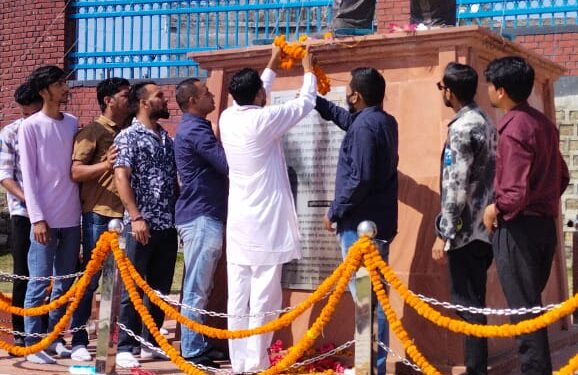 अंबेडकर जयंती के अवसर पर बाबा साहेब को श्रद्धांजलि अर्पित