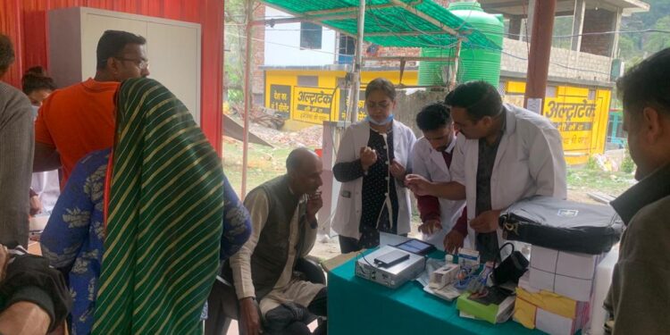 46 हजार यात्रियों का हुआ स्वास्थ्य परीक्षणः धन सिंह रावत