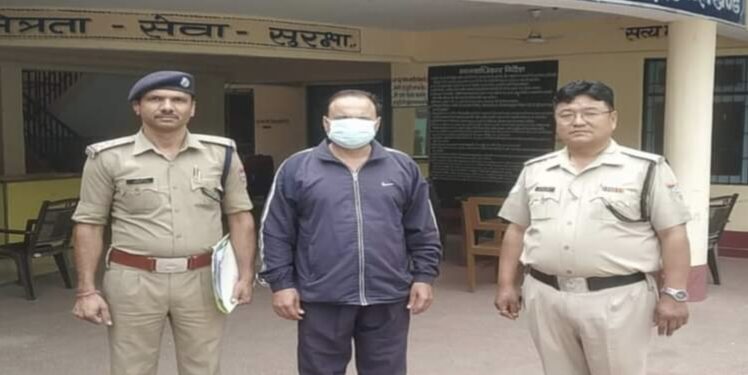 बैंक प्रबंधक को पेट्रोल छिड़क कर आग लगाने वाला गार्ड गया सलाखों के पीछे