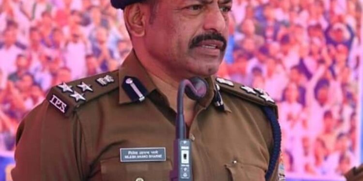 आईजी भरणें का एक्शन, डियूटी में न मिलने पर एक हेड कांस्टेबल, चार कांस्टेबल लाइन हाज़िर