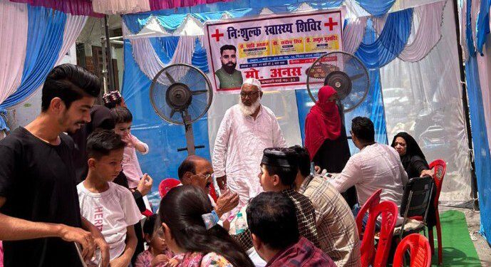 निःशुल्क स्वास्थ्य शिविर में उमड़े लोग