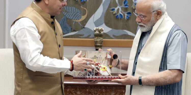ब्रेकिंग न्यूज़: पीएम मोदी से सीएम धामी ने की मुलाकात