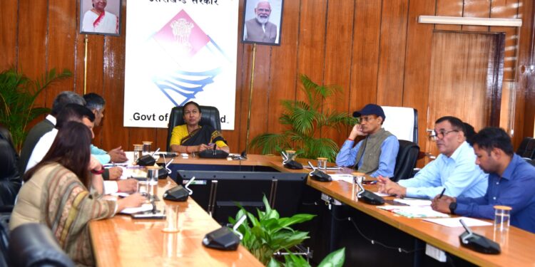 एसीएस ने ली सतर्कता विभाग की बैठक, अधिकारियों को दिए निर्देश