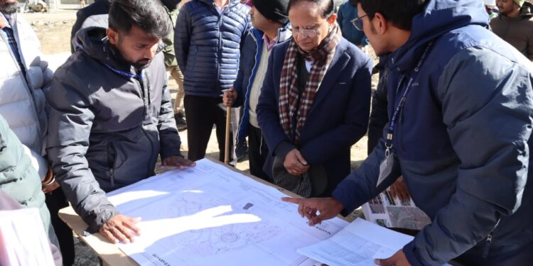 प्रधानमंत्री के प्रमुख सचिव पहुंचे केदारनाथ, पुनर्निमाण कार्यों का किया निरीक्षण