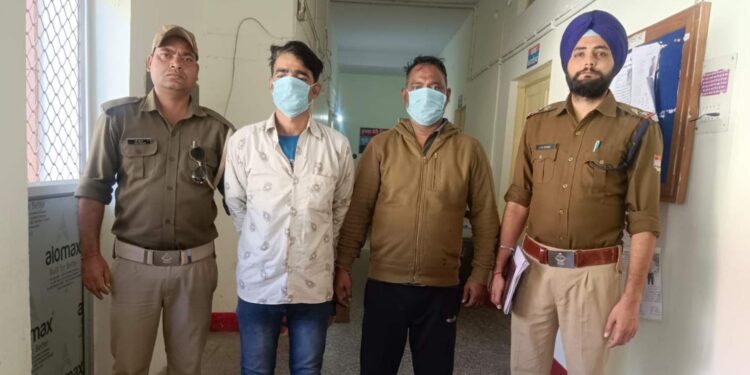 लिफाफा गैंग के दो और सदस्य दिल्ली से गिरफ्तार