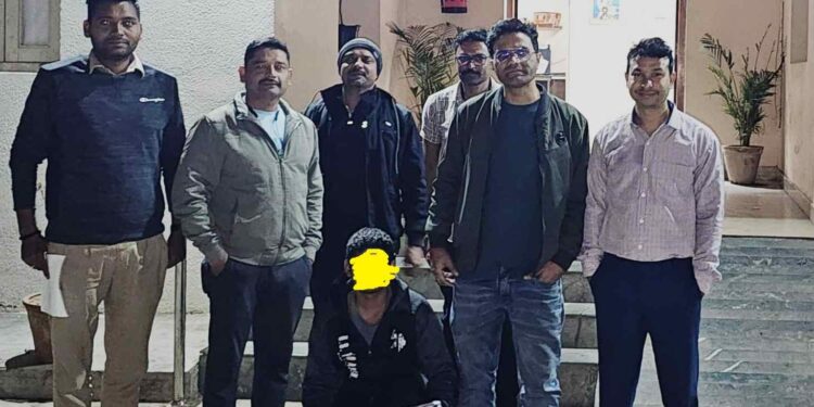 कई राज्यों में वांछित हवाला कारोबारी अहमदाबाद से गिरफ्तार