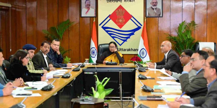 शीत लहर: एसीएस ने प्रशासन की तैयारियों की समीक्षा