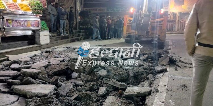 प्रशासन एवं निगम की टीम ने चलाया अतिक्रमण हटाओ अभियान