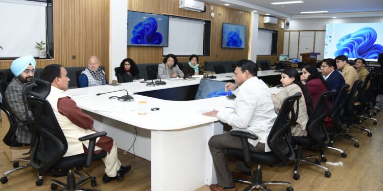 विशेषज्ञ चिकित्सकों की 65 साल में होगी सेवानिवृत्तिः स्वास्थ्य मंत्री