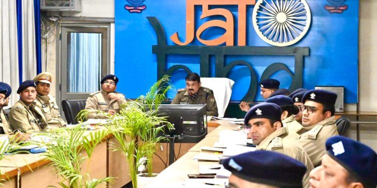 मासिक अपराध बैठक में दिखे एसएसपी के सख्त तेवर, अधिनिस्थो के कसे पेच