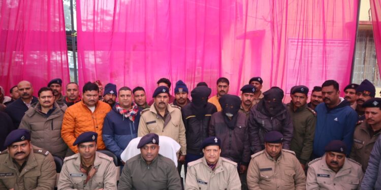 भारामल सिद्धपीठ महंत हत्याकांड का खुलासा, पूर्व सेवादार, भाई और हिस्ट्रीशीटर गिरफ्तार