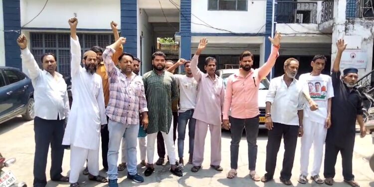 एक तरफ बढ़ती गर्मी और दूसरी तरफ पानी को लेकर हाहाकार