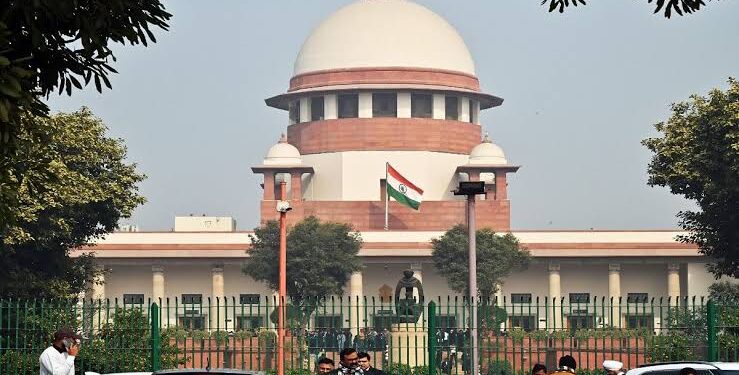 सुप्रीम कोर्ट ने उत्तराखंड हाईकोर्ट शिफ्टिंग को लेकर दिये गये आदेश पर लगाई रोक