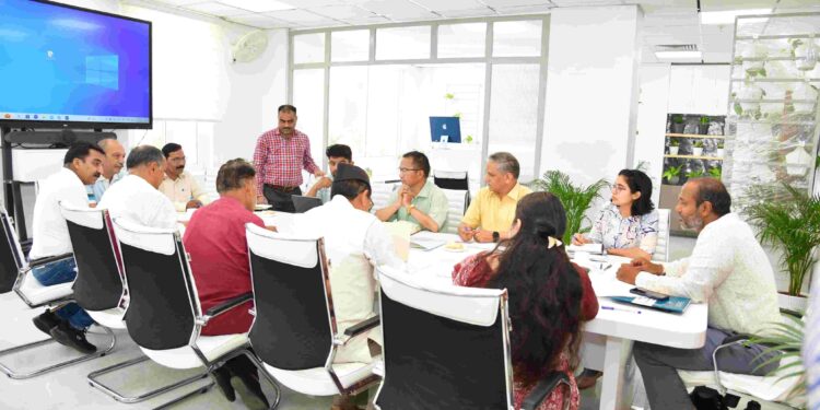 विधानसभा उपचुनाव: निर्वाचन आयोग ने ली राजनैतिक दलों की बैठक