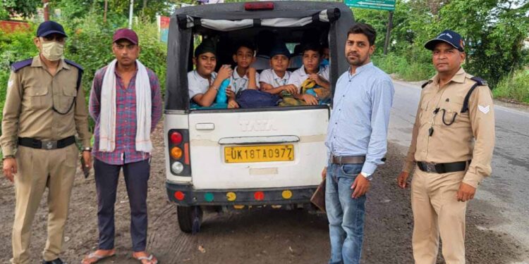 परिवहन विभाग ने स्कूली वाहनों के खिलाफ चलाया अभियान, 1054 वाहनों के चालान, 103 सीज