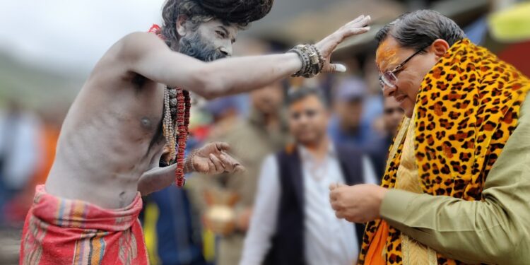 मुख्यमंत्री पुष्कर सिंह धामी ने किए बाबा केदारनाथ के दर्शन