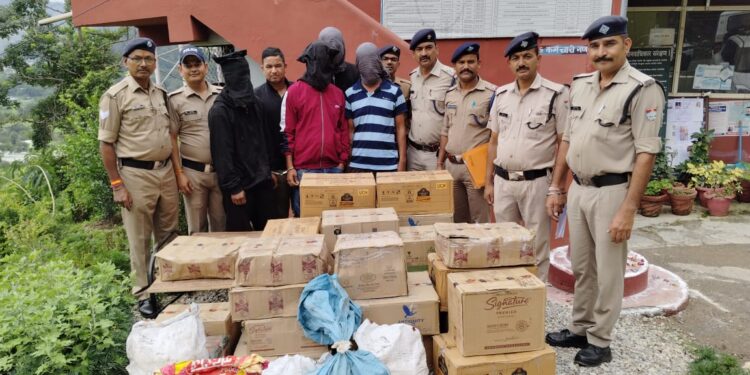 शराब की दुकान में हुई चोरी का खुलासा, चार गिरफ्तार