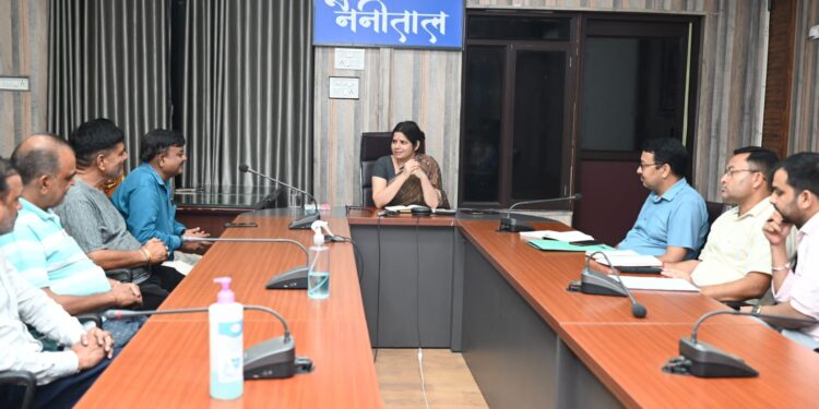 रोडवेज स्टेशन से मंगलपडाव तक सड़क चौड़ीकरण के मुद्दे पर चर्चा