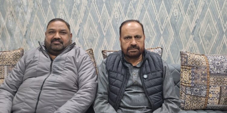 नगर निकाय चुनाव की सरगर्मियों के बीच सपा को बड़ा झटका, प्रदेश प्रभारी बोले- विश्वासघात हुआ…