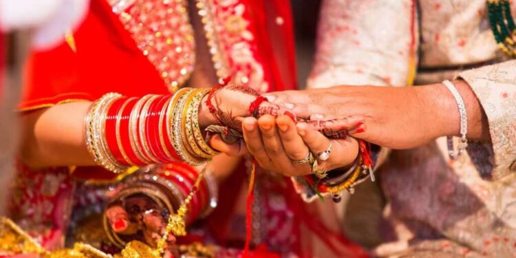 हल्द्वानी नगर निगम में UCC के तहत जारी हुए विवाह प्रमाण पत्र