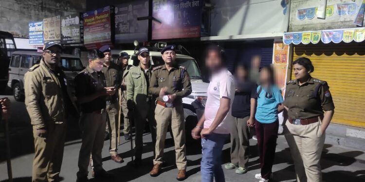 होली से पहले पुलिस का अभियान, 28 अराजक तत्व हिरासत में…