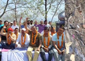 सड़क निर्माण में देरी से भड़के ग्रामीण, गौला पुल के पास अनिश्चितकालीन धरना शुरू