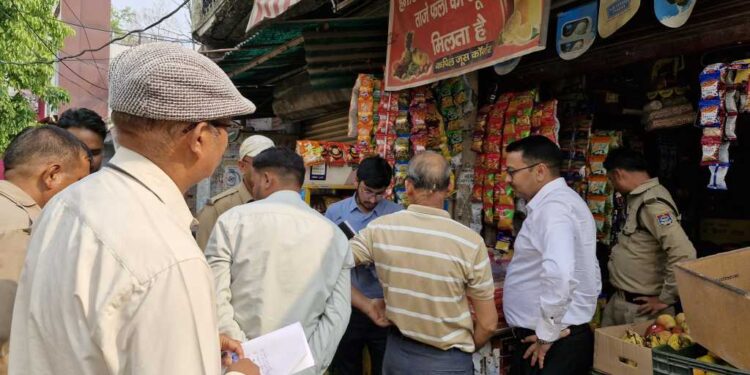 स्कूलों के पास तंबाकू बिक्री पर बड़ी कार्रवाई, हल्द्वानी में 7 दुकानें सील 