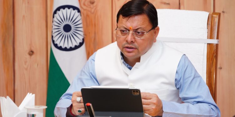 जनसेवाओं में सुधार और बुनियादी ढांचे पर ज़ोर, मुख्यमंत्री ने डीएम को दिए सख्त निर्देश
