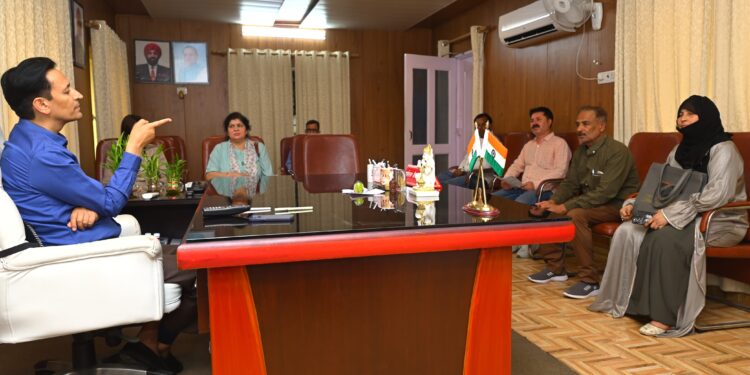 फर्जी प्रमाणपत्रों से भूमि बिक्री का खुलासा, आयुक्त ने दिए जांच के आदेश