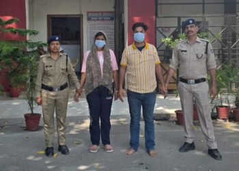 ब्लैकमेल गैंग का भंडाफोड़: प्रेम जाल में फंसा कर वीडियो बनाते थे, फिर करते थे वसूली