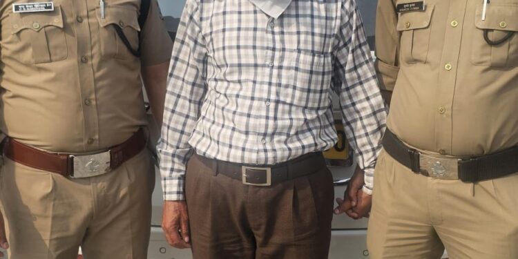 शिक्षक ने नाबालिग से दुष्कर्म की घिनौनी हरकत, आत्महत्या तक करने को मजबूर हुई पीड़िता