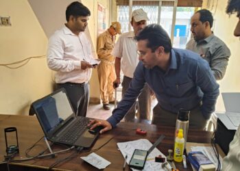 फेरी और रेहड़ी वालों का सत्यापन अभियान, CSC सेंटरों पर भी मारा छापा