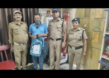 सिर्फ़ 24 घंटे में चोरी का पर्दाफाश: काठगोदाम जीआरपी ने मोबाइल के साथ आरोपी को दबोचा