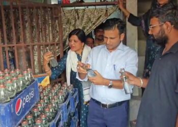 हल्द्वानी में अवैध कोल्ड ड्रिंक फैक्ट्री का पर्दाफाश, एसडीएम और नगर आयुक्त की कार्रवाई में फैक्ट्री सीज़