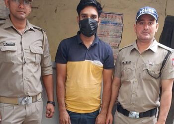 गैस रिफिलिंग रैकेट का भंडाफोड़, दो आरोपी गिरफ्तार 