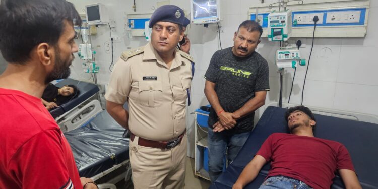 चली गोली, युवक घायल, पुलिस ने दर्ज किया मुकदमा, जांच जारी