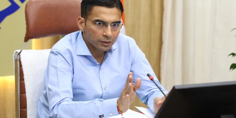 नाम बड़े, काम कमजोर: दिव्यांग बालिकाओं से मुंह मोड़ती संस्थाएं, डीएम ने दिया सख्त एक्शन का संकेत