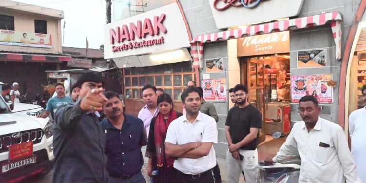 महिला अस्पताल से मंगल पड़ाव तक सड़क चौड़ीकरण तेज़, अतिक्रमण पर सख्त रुख