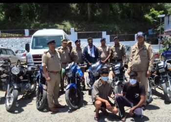 वाहन चोर गिरोह का पर्दाफाश, नौ चोरी की बाइकें बरामद